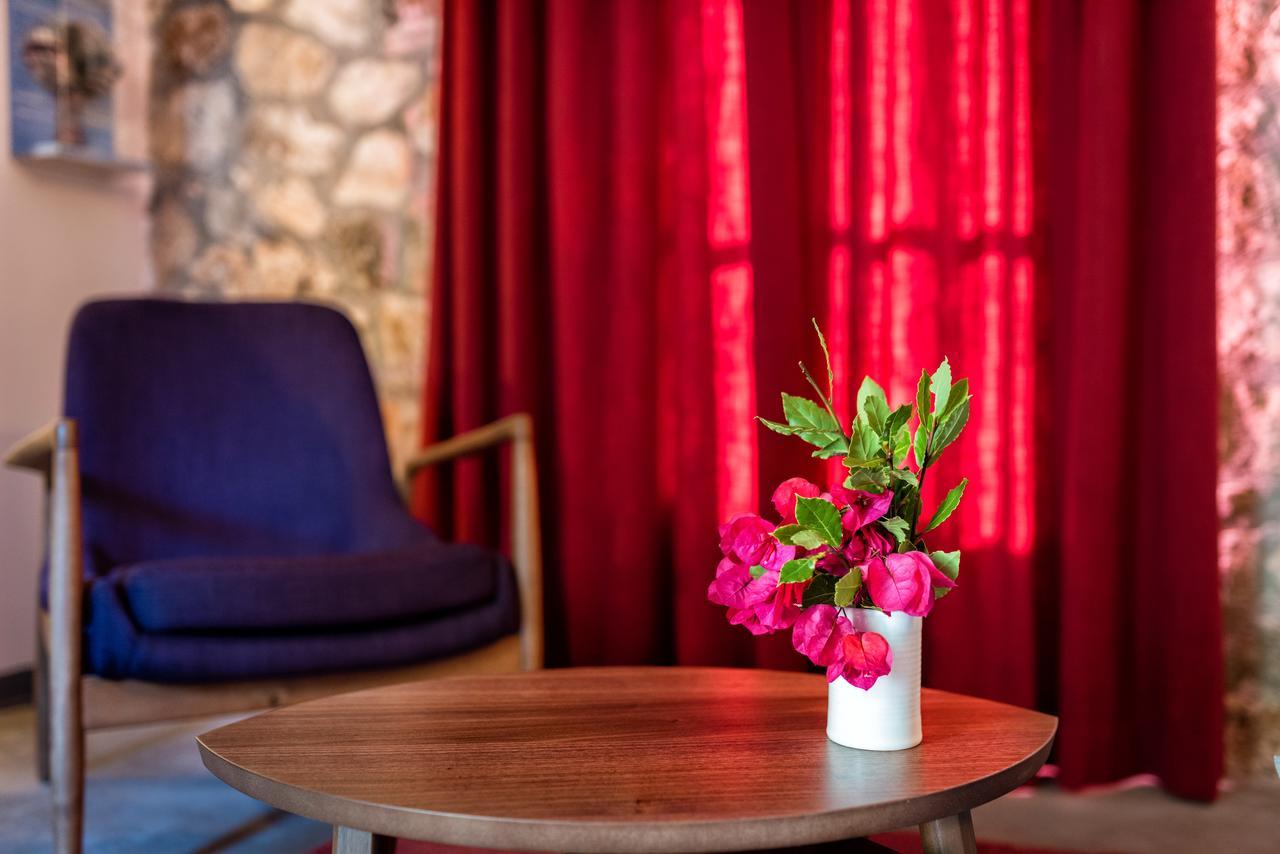 North Point Rooms Antipata  Zewnętrze zdjęcie