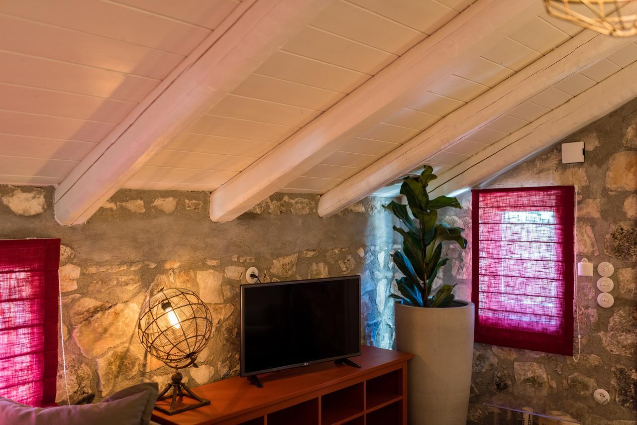 North Point Rooms Antipata  Zewnętrze zdjęcie